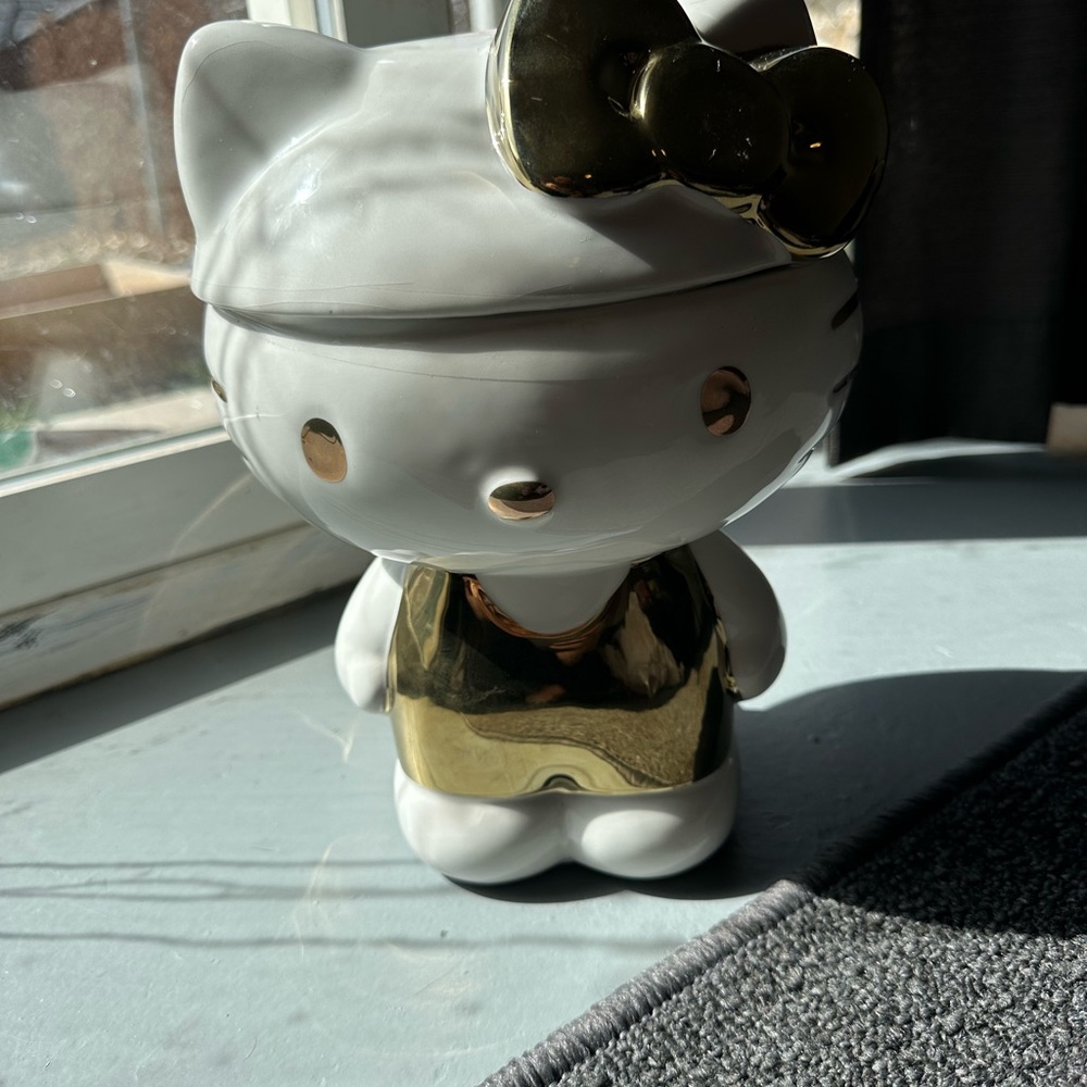 Hello Kitty Ceramic Cookie Jar white and gold